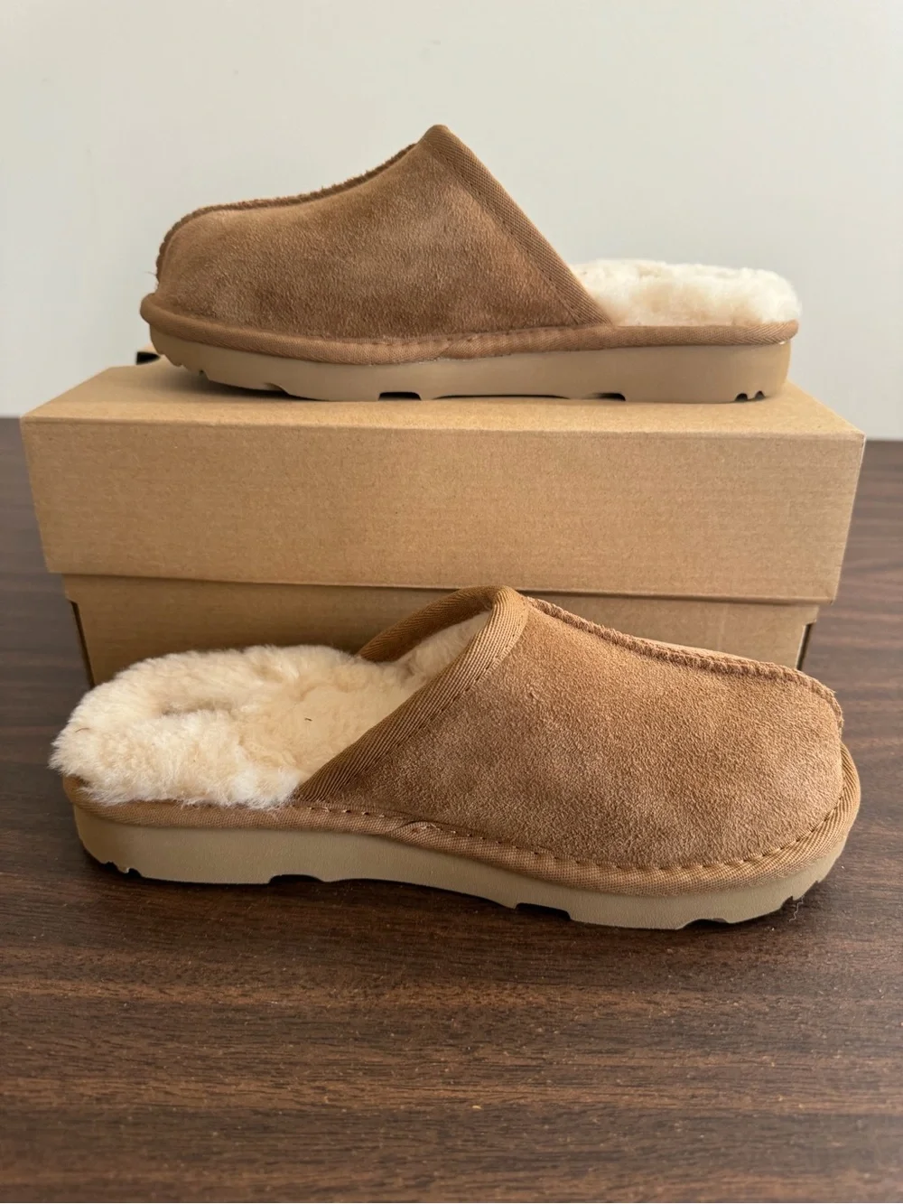 UGG Keegan Chestnut Suede Shearling Slide Slippers Kids Size 12 Cozy Comfort